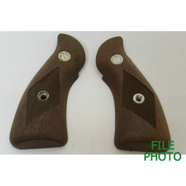 Grip Panels - Walnut - Checkered - Round Butt - Original