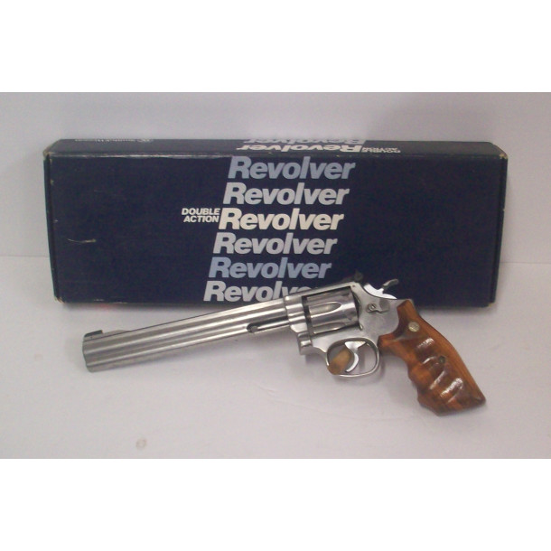 Smith & Wesson Model 617 Double Action Revolver in 22 LR