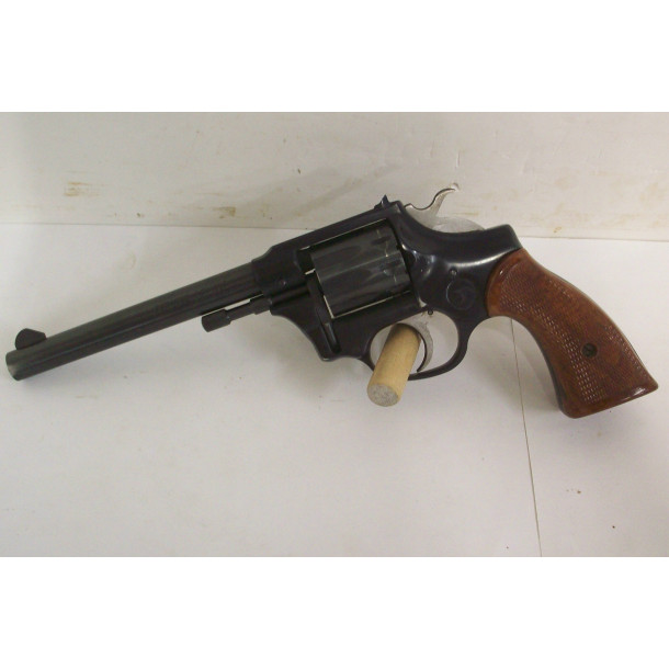 High Standard Model R-107 Sentinel Deluxe DA Revolver in 22 LR