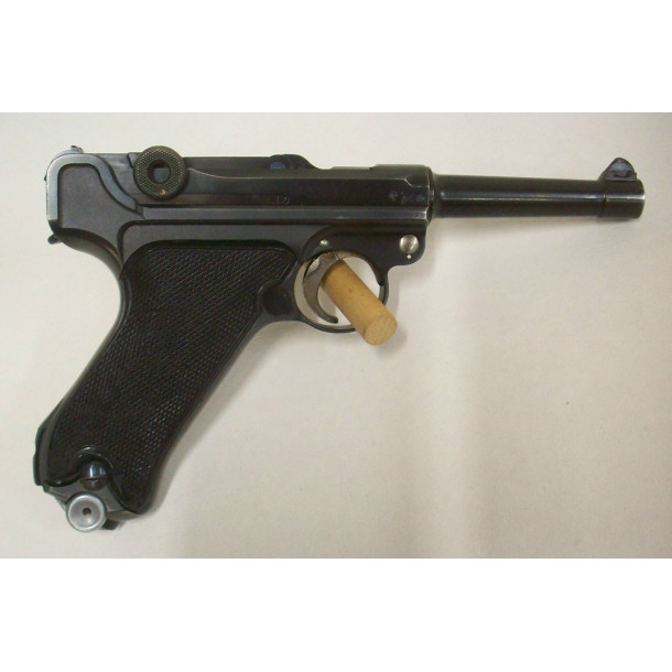 Superb German P.08 Luger Pistol by Krieghoff dated 1943