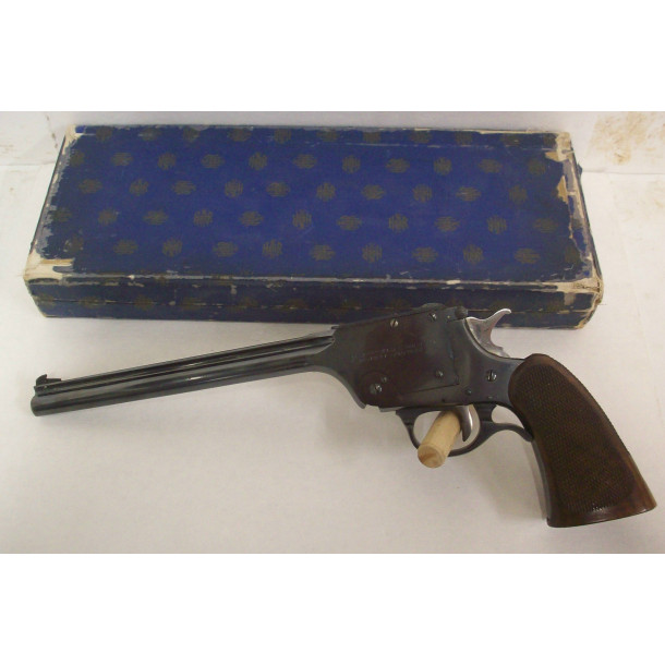 Harrington & Richardson Model 195 U.S.R.A. Model Single Shot Target Pistol