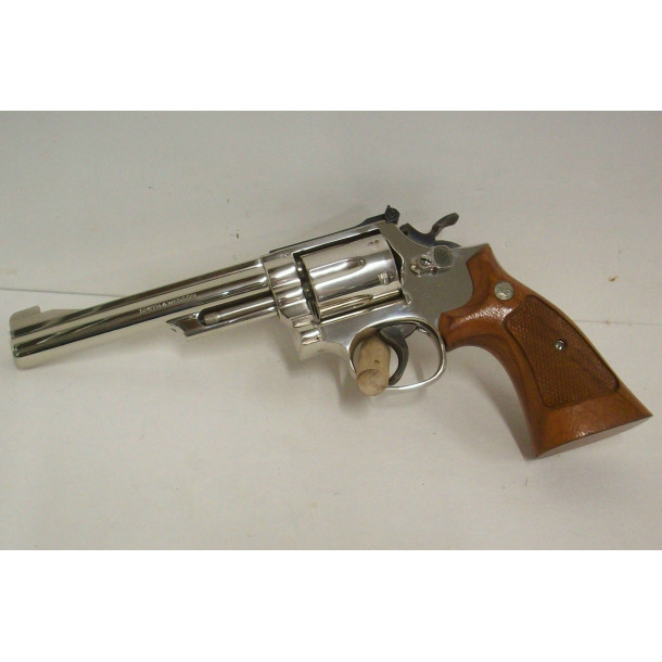 Minty Smith & Wesson Model 19-4 Revolver in Nickel Finish