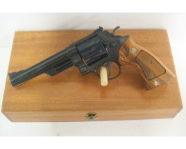 Cased Smith & Wesson Model 57 DA Revolver